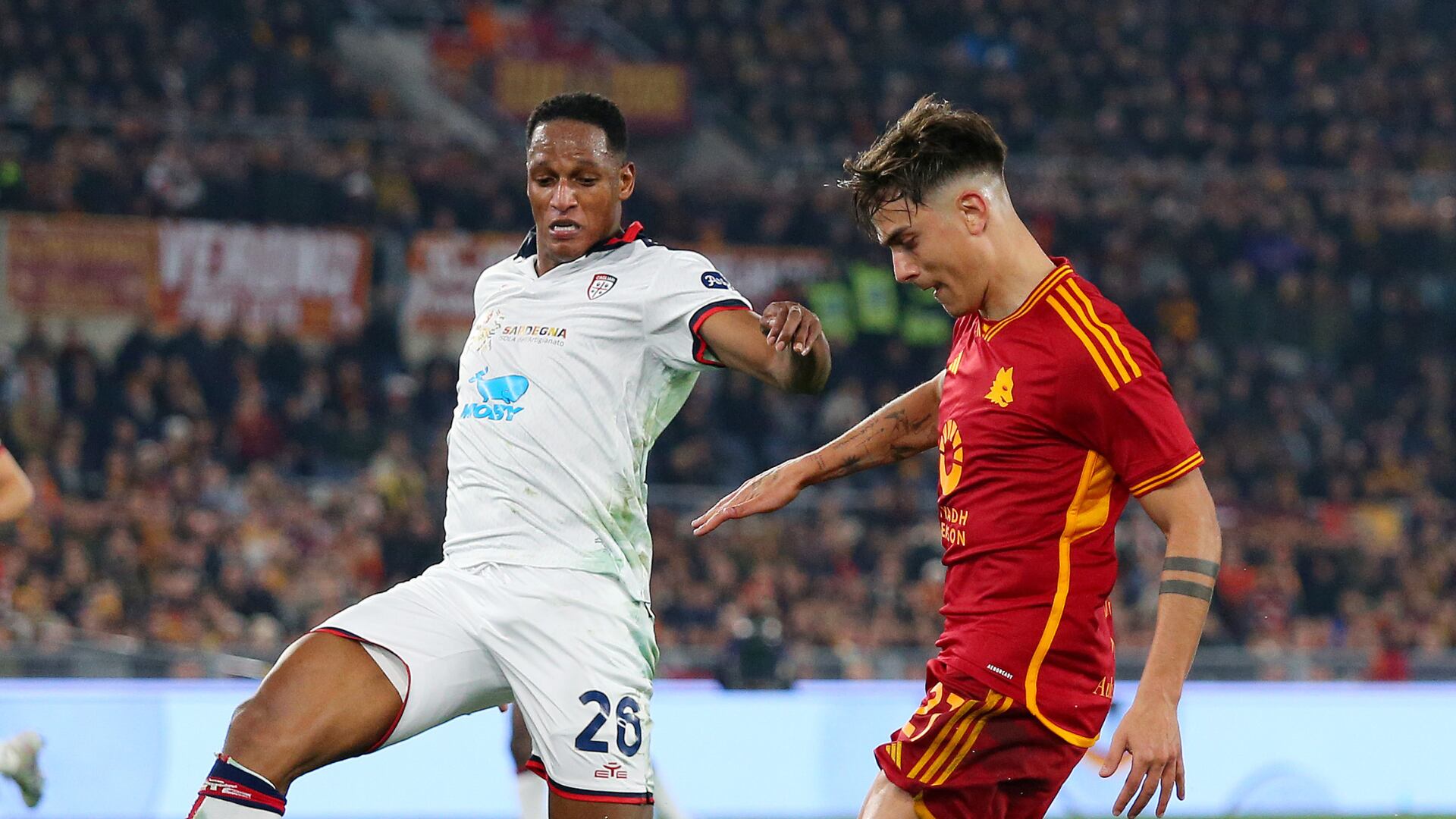 Yerry Mina por fin volvió a jugar y solo 30 minutos después se ‘agarró' con un argentino que buscó pelea